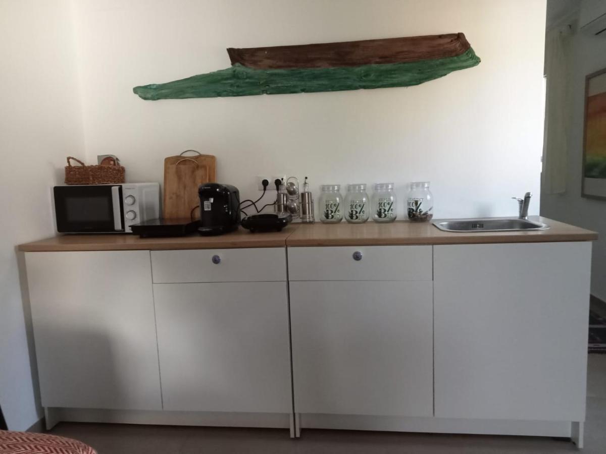 Dormir Entre Limones, Casa De Invitados En Vivienda Familiar Dos Hermanas Luaran gambar