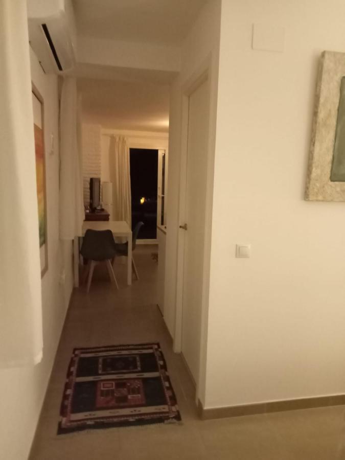 Dormir Entre Limones, Casa De Invitados En Vivienda Familiar Dos Hermanas Luaran gambar