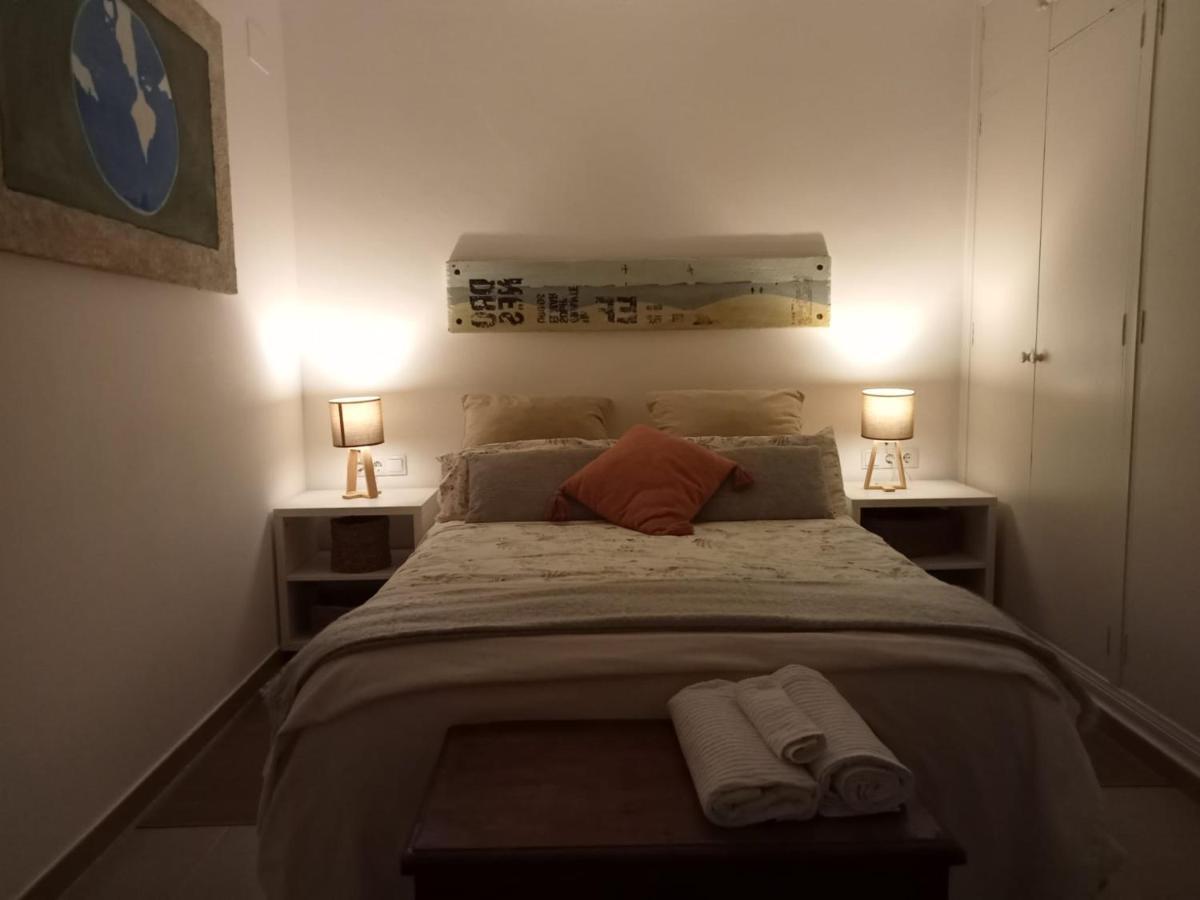Dormir Entre Limones, Casa De Invitados En Vivienda Familiar Dos Hermanas Luaran gambar